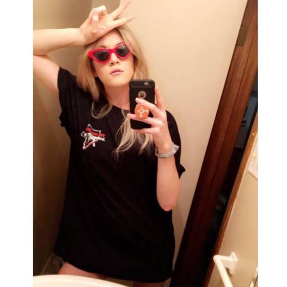 Meet your Posher, Jackie - Picture 1 of 1